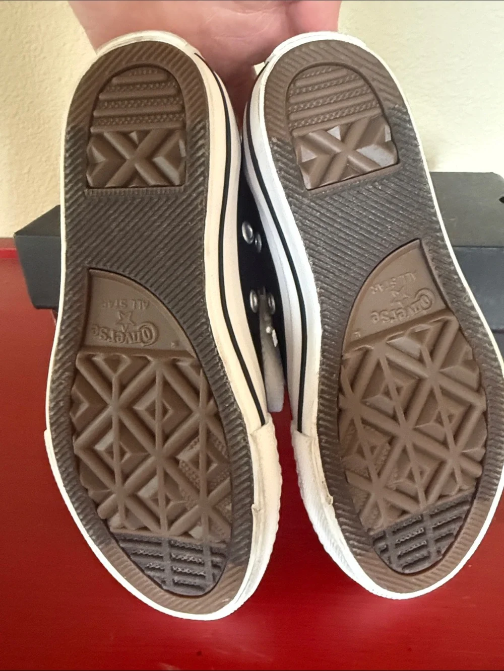 Converse classic low